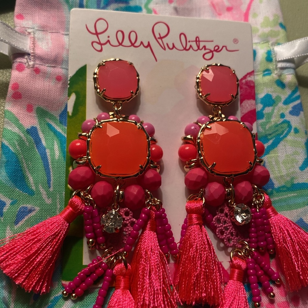 Lilly Pulitzer waterside earrings Kitschy Coral - Picture 4 of 9